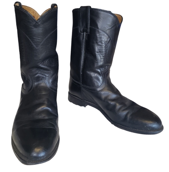 Justin Men's Jackson Roper Toe Black Boots style number 3133. Size 9